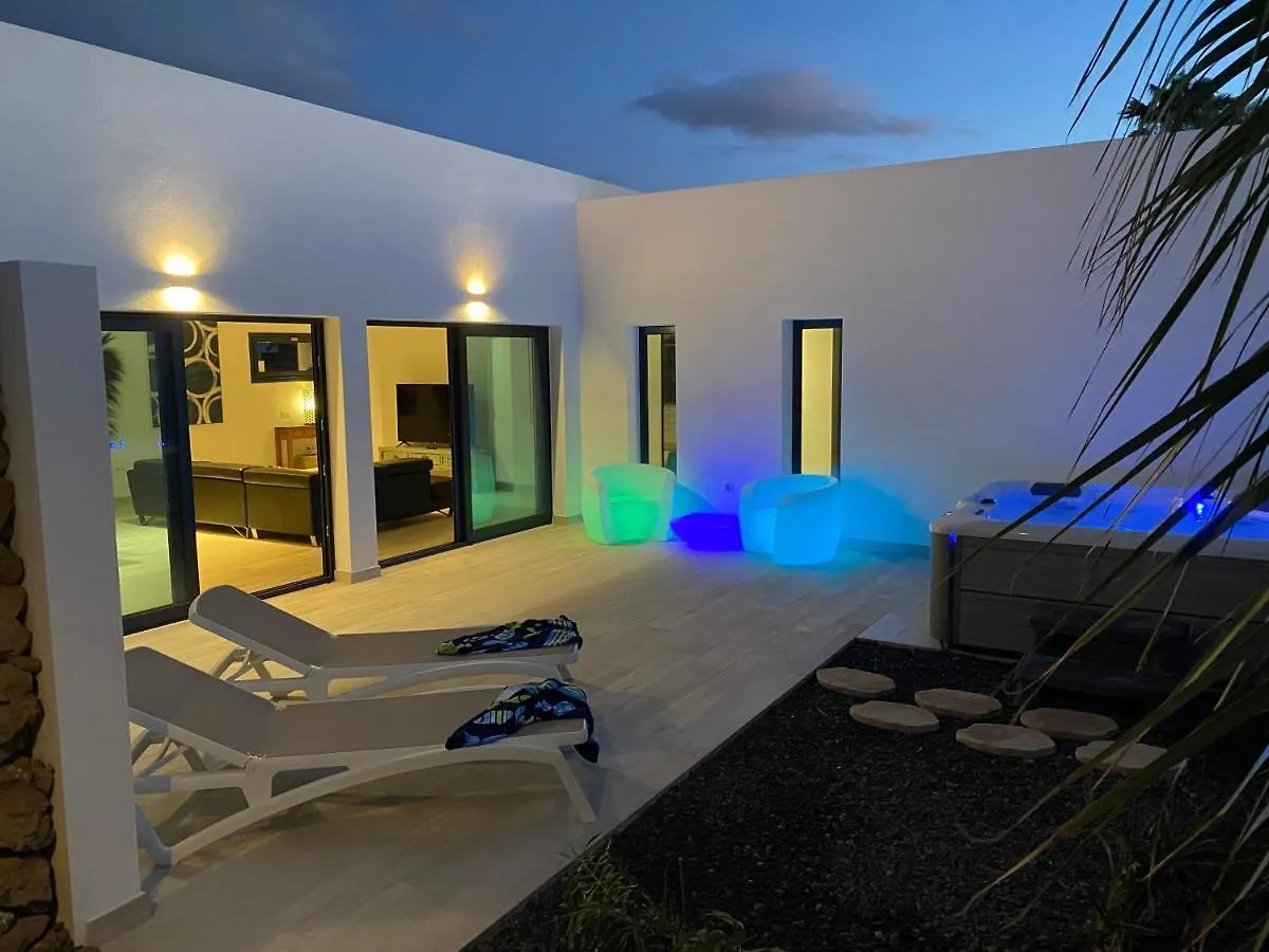 Casa Sora, Agradable Villa Con Banera Hidromasaje Lajares