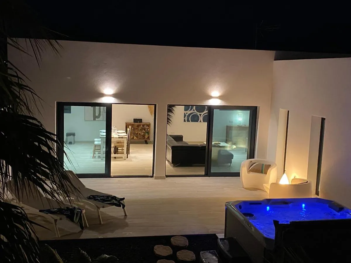 Casa Sora, Agradable Villa Con Banera Hidromasaje Lajares