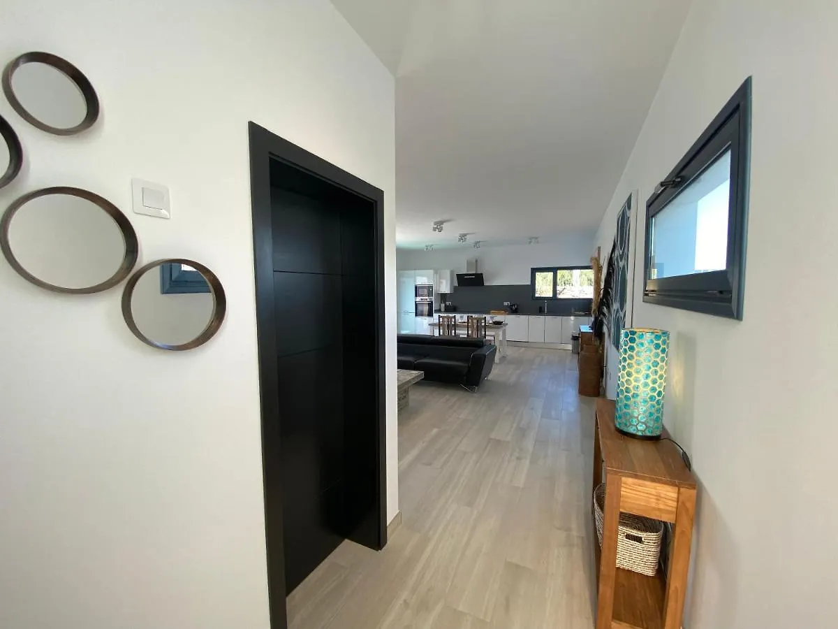 Casa Sora, Agradable Villa Con Banera Hidromasaje Lajares 0*,