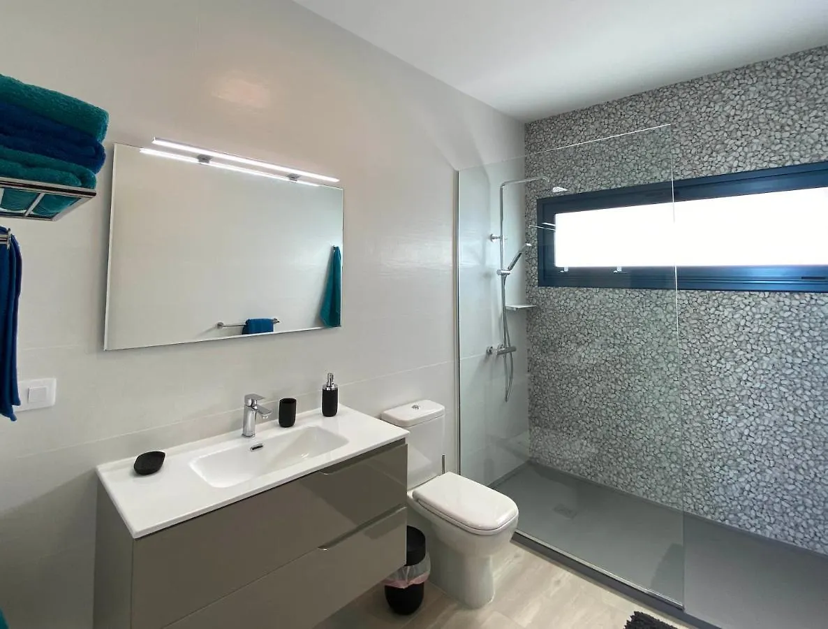 Casa Sora, Agradable Villa Con Banera Hidromasaje Lajares