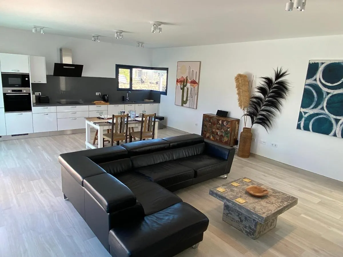 Casa Sora, Agradable Villa Con Banera Hidromasaje Lajares Spain