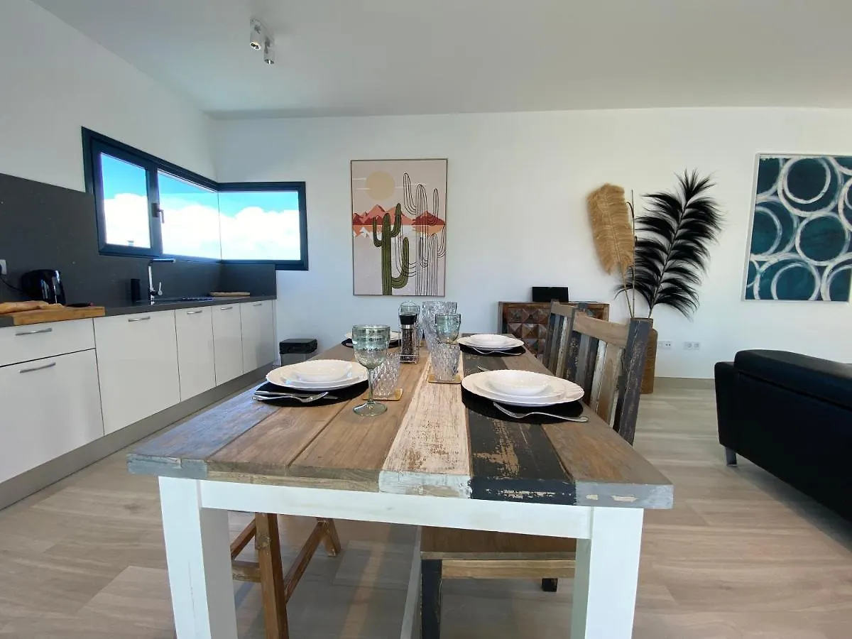 Casa Sora, Agradable Villa Con Banera Hidromasaje Lajares